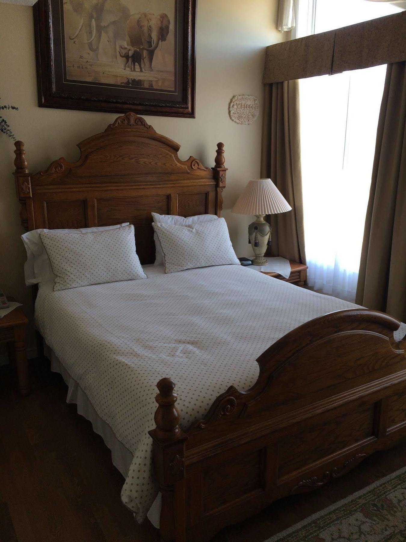 Lakeshore Inn Cold Lake ภายนอก รูปภาพ
